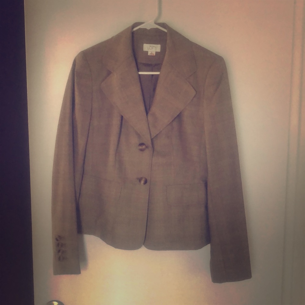 LOFT taupe blazer